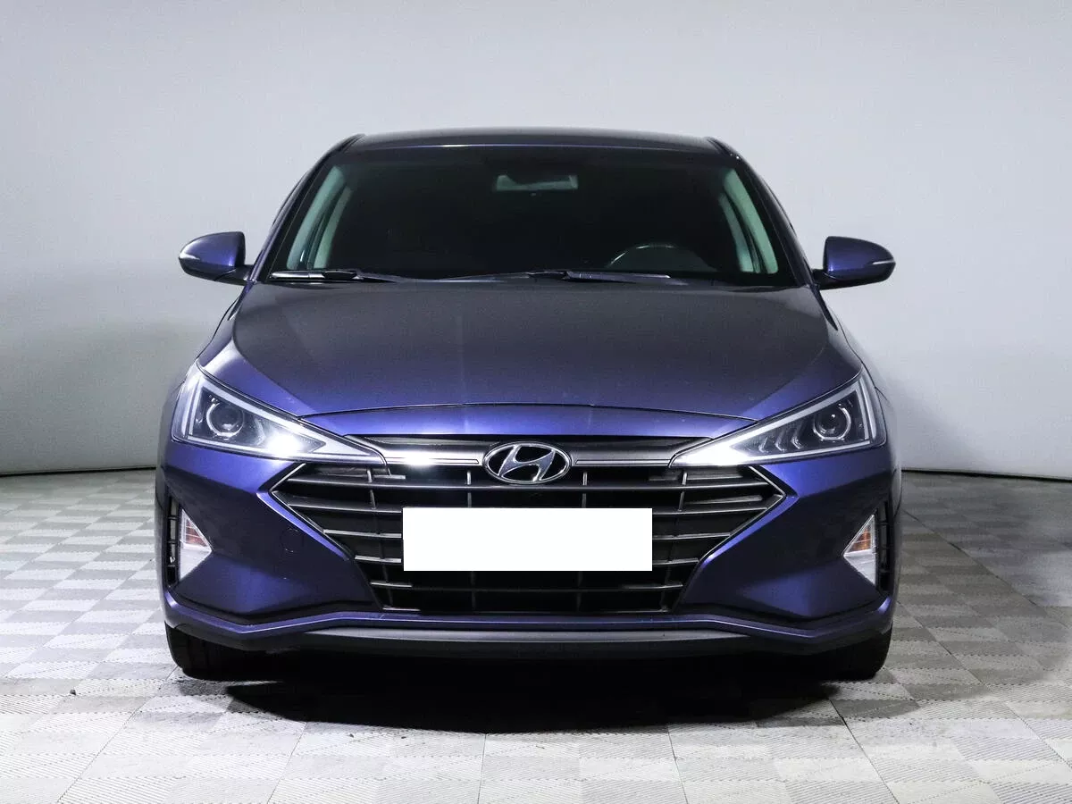 Купить Hyundai Elantra 2019 г.в. 109000 Автоматическая Бензин/2000 см3 за  1512000 руб. скидка 378000 руб. в Кредит от 18% годовых.